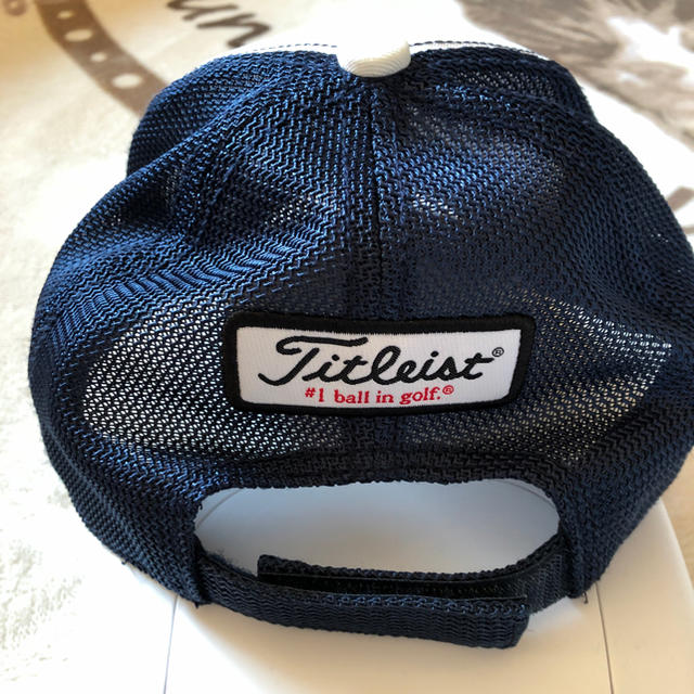 Titleist(タイトリスト)のNozomi 88様 タイトリスト キャップ ＋ ボールマーカー チケットのスポーツ(ゴルフ)の商品写真