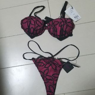 ラヴィジュール(Ravijour)のまとめ買いでお値引き様専用ラヴィジュール　ブラTバックB65-70(ブラ&ショーツセット)