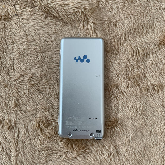 WALKMAN(ウォークマン)のウォークマン 8gb スマホ/家電/カメラのオーディオ機器(ポータブルプレーヤー)の商品写真