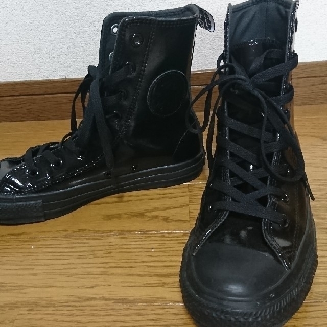 CONVERSE(コンバース)のコンバース オールスター エナメルレザーブーツ 24.5cm レディースの靴/シューズ(スニーカー)の商品写真