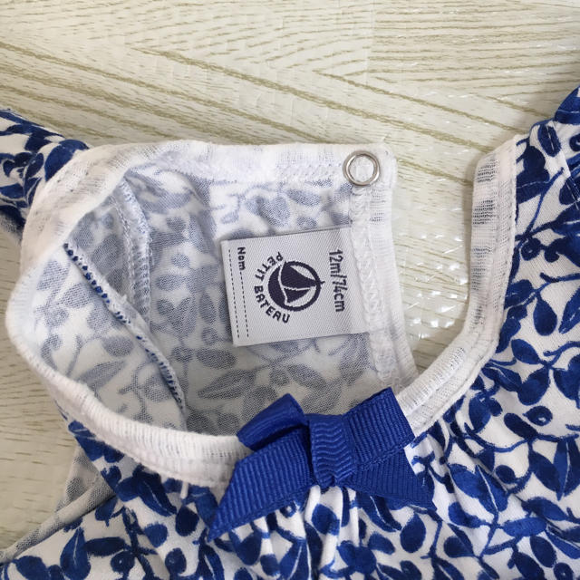 PETIT BATEAU(プチバトー)のPETIT BATEAU ロンパース キッズ/ベビー/マタニティのベビー服(~85cm)(ロンパース)の商品写真