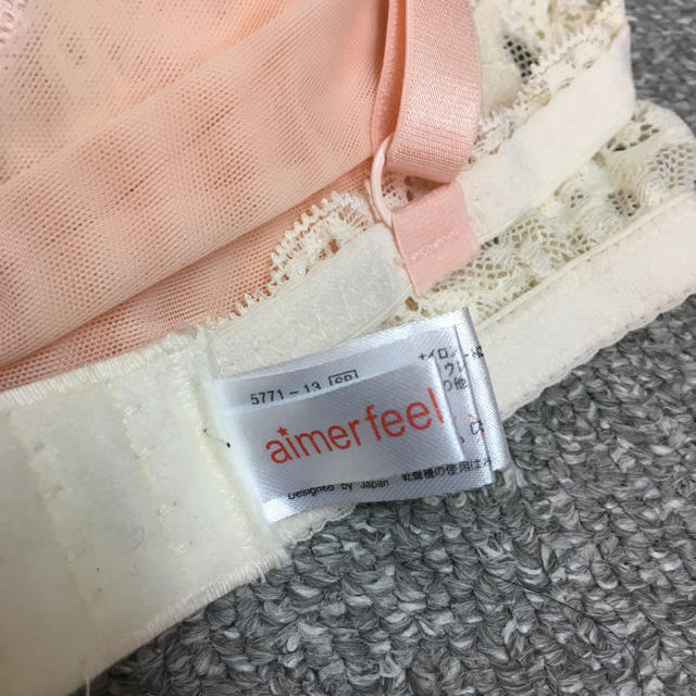 aimer feel(エメフィール)の新品 aimer feelブラジャー レディースの下着/アンダーウェア(ブラ)の商品写真