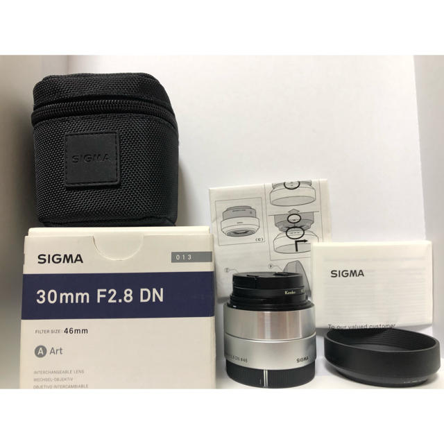 SIGMA(シグマ)のSIGMA Art 30mm F2.8 DN ソニー Eマウント用  スマホ/家電/カメラのカメラ(レンズ(単焦点))の商品写真