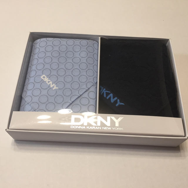 DKNY(ダナキャランニューヨーク)のハンカチ メンズのファッション小物(ハンカチ/ポケットチーフ)の商品写真