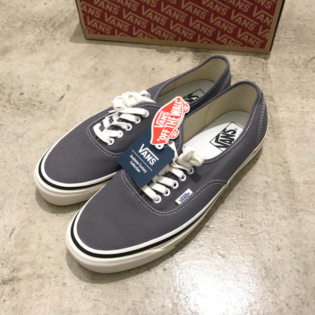 VANS(ヴァンズ)の最後の出品 新品 authentic 44 DX anaheim アナハイム メンズの靴/シューズ(スニーカー)の商品写真