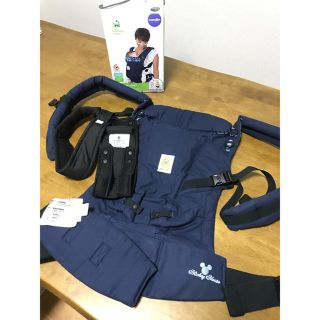 エルゴベビー(Ergobaby)の新品 正規品 エルゴベビー ディズニー ベビザらス限定(抱っこひも/おんぶひも)