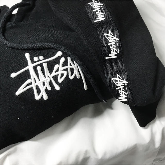 STUSSY(ステューシー)のstussyパーカー レディースのトップス(パーカー)の商品写真