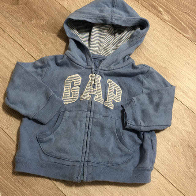 babyGAP(ベビーギャップ)のギャップ パーカー キッズ/ベビー/マタニティのベビー服(~85cm)(トレーナー)の商品写真