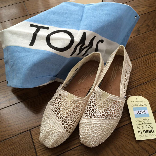 toms トムス 22.5 サイズ6