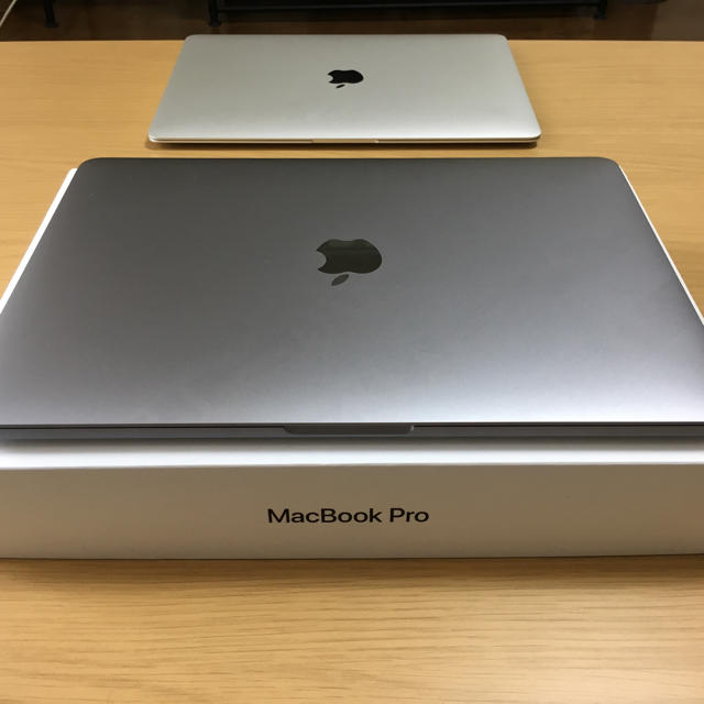 Apple(アップル)のMacBook pro 2017 超美品 スマホ/家電/カメラのPC/タブレット(ノートPC)の商品写真