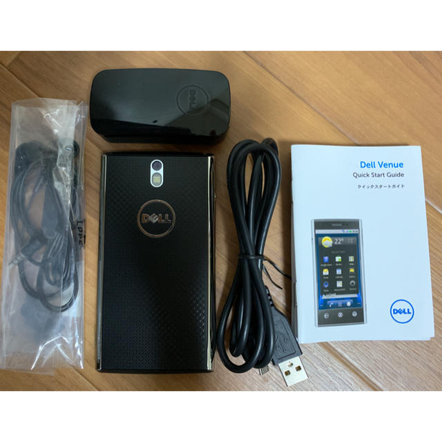 DELL(デル)のDELL 【venue 】Android2.2スマートフォン 4.1インチ スマホ/家電/カメラのスマートフォン/携帯電話(スマートフォン本体)の商品写真