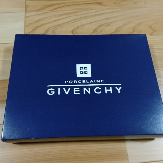 GIVENCHY(ジバンシィ)のカトラリー セット GIVENCHY インテリア/住まい/日用品のキッチン/食器(カトラリー/箸)の商品写真