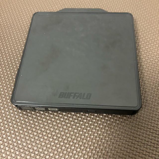 Buffalo(バッファロー)のバッファロー 外付け DVDドライブ スマホ/家電/カメラのPC/タブレット(PC周辺機器)の商品写真