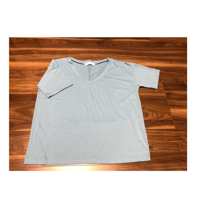 AZUL by moussy(アズールバイマウジー)のAZUL MY MOUSSY  ❁  VネックTシャツ レディースのトップス(Tシャツ(半袖/袖なし))の商品写真