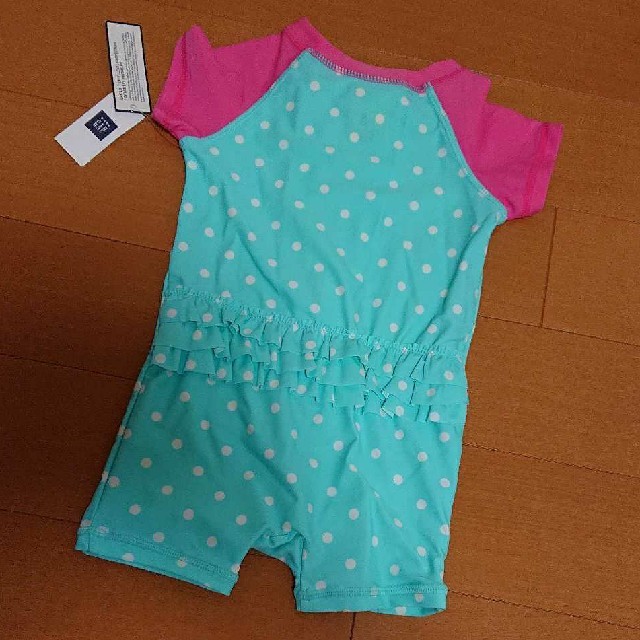 babyGAP(ベビーギャップ)の新品☆ 水着ロンパース ベビーギャップ  スイムスーツ ラッシュガード キッズ/ベビー/マタニティのベビー服(~85cm)(水着)の商品写真