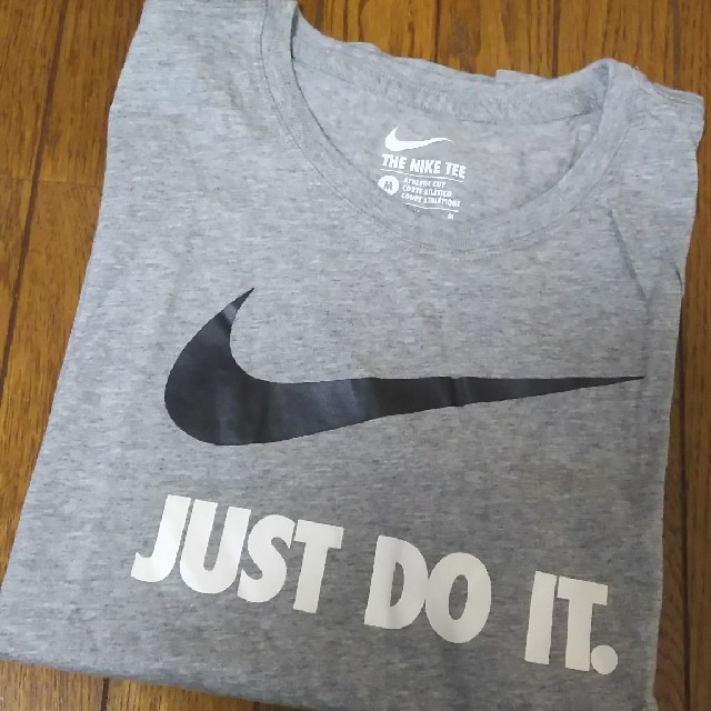 NIKE(ナイキ)のナイキ Tシャツ レディースM レディースのトップス(Tシャツ(半袖/袖なし))の商品写真