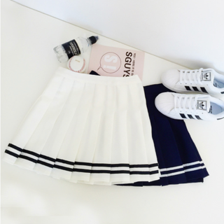 プリーツライン　ゴルフスカート　新品タグ付き(ウエア)