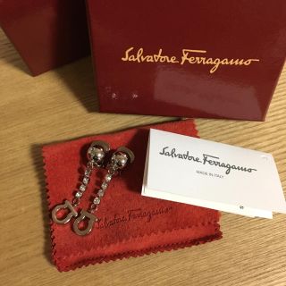 フェラガモ(Ferragamo)のフェラガモ Ferragamo イヤリング(イヤリング)