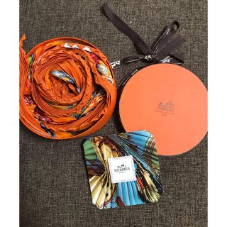 エルメスプリーツスカーフオレンジ系 未使用 エルメスプリーツスカーフオレンジ系 未使用