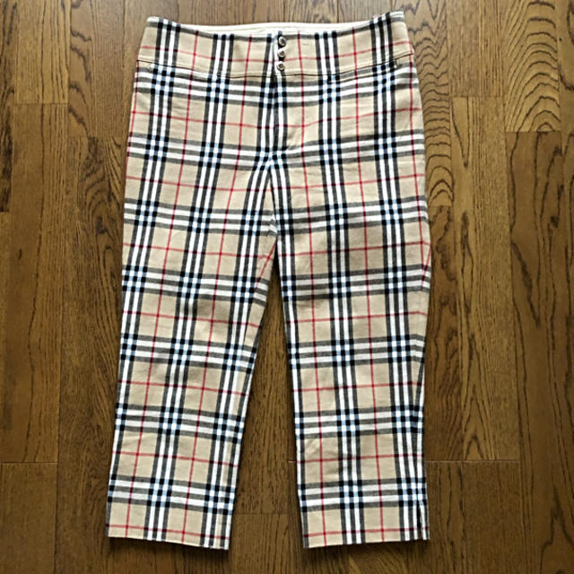 BURBERRY BLUE LABEL(バーバリーブルーレーベル)のBurberry blue label パンツ 38 レディースのパンツ(クロップドパンツ)の商品写真