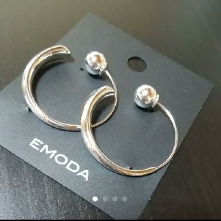 エモダ(EMODA)の新品　EMODA　メタルフープピアス(ピアス)