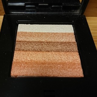 ボビイブラウン(BOBBI BROWN)のBOBBI BROWN アイシャドウ/フェイスパウダー(フェイスパウダー)