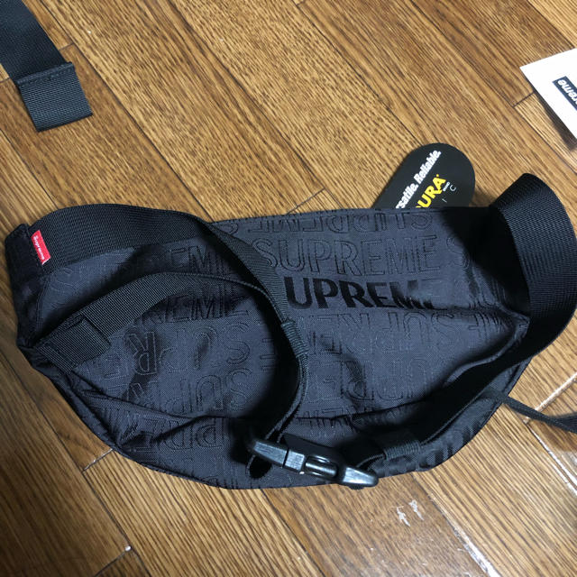 Supreme(シュプリーム)の新品 supreme 19ss waist bag ウエストバック 黒 メンズのバッグ(ウエストポーチ)の商品写真