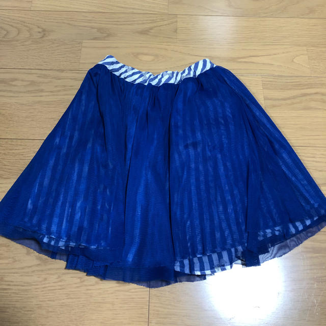 mou jon jon(ムージョンジョン)のムージョンジョン リバーシブル スカート サイズ120 キッズ/ベビー/マタニティのキッズ服女の子用(90cm~)(スカート)の商品写真