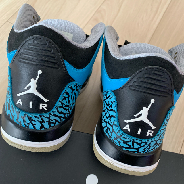 NIKE(ナイキ)のAIR JORDAN 3 RETRO BG レディースの靴/シューズ(スニーカー)の商品写真