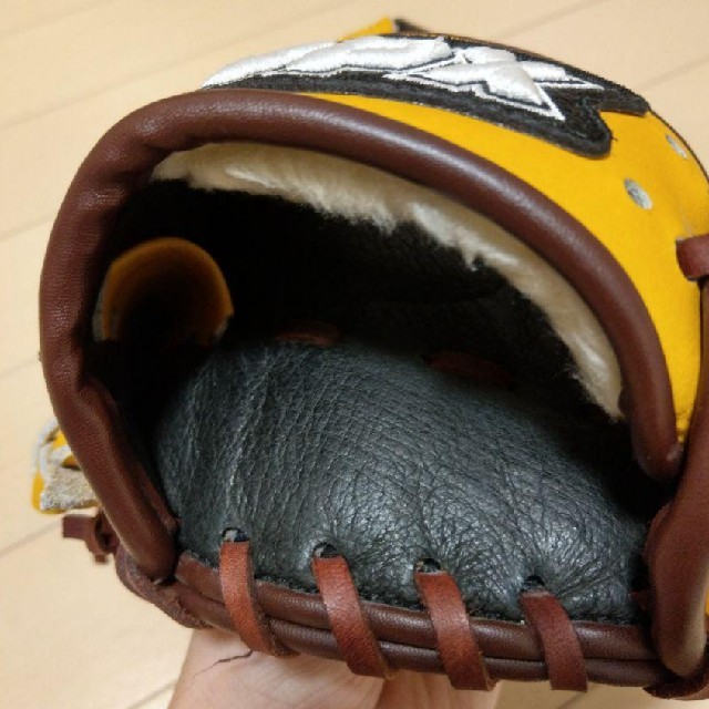 Louisville Slugger(ルイスビルスラッガー)のゆっしー様専用 ルイスビルスラッガー 軟式左利き スポーツ/アウトドアの野球(グローブ)の商品写真