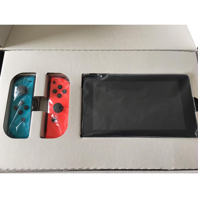 任天堂(ニンテンドウ)の任天堂switch スイッチ エンタメ/ホビーのゲームソフト/ゲーム機本体(家庭用ゲーム機本体)の商品写真