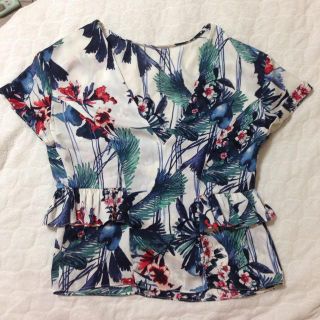 ザラ(ZARA)のZARA花柄TOPS(カットソー(半袖/袖なし))