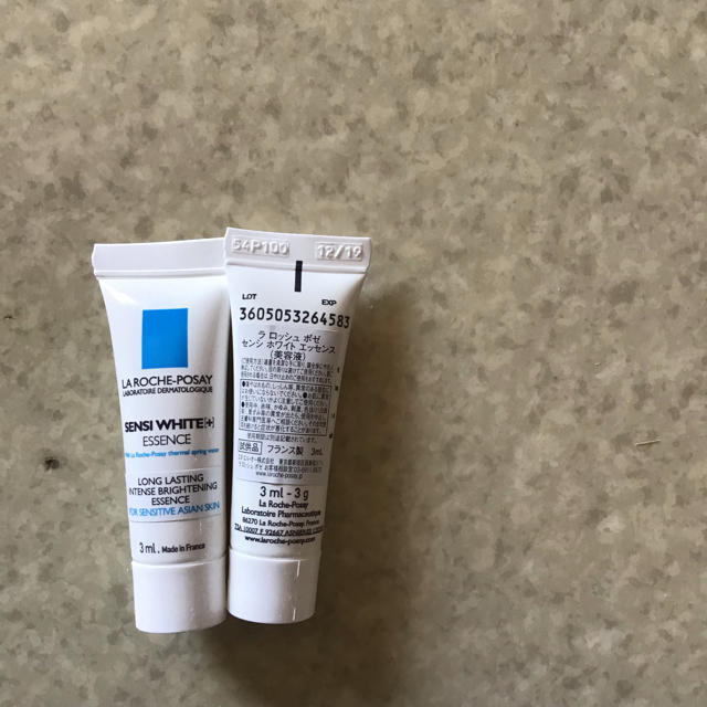 LA ROCHE-POSAY(ラロッシュポゼ)の 美容液 ラ ロッシュ ポゼ センシ ホワイト エッセンス 試供品 ２個 コスメ/美容のスキンケア/基礎化粧品(美容液)の商品写真