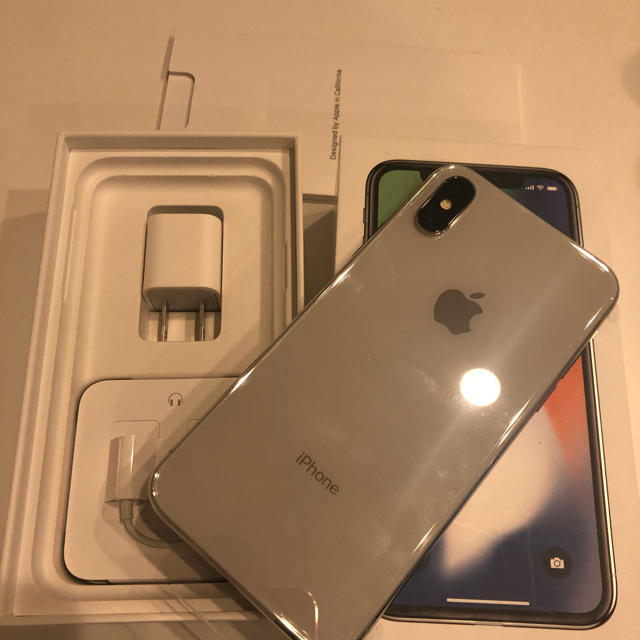 割引キャンペーン iPhone X Silver 64 GB docomo スマートフォン本体