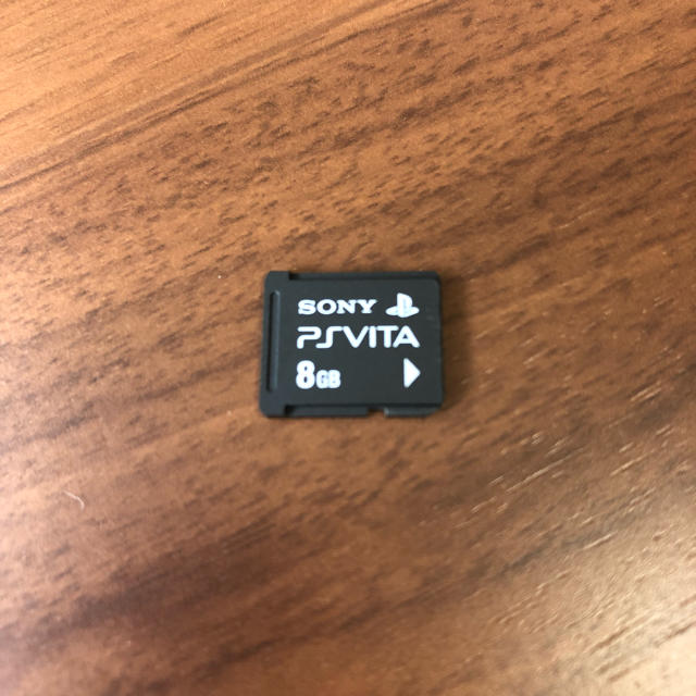 PlayStation Vita(プレイステーションヴィータ)の中古) PS Vita メモリーカード 8G エンタメ/ホビーのゲームソフト/ゲーム機本体(その他)の商品写真