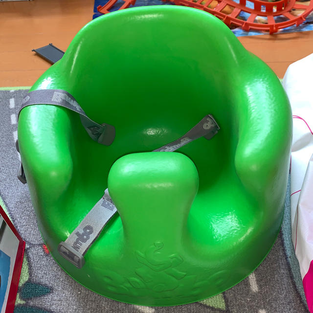 Bumbo(バンボ)のバンボ BUNBO キッズ/ベビー/マタニティのキッズ/ベビー/マタニティ その他(その他)の商品写真