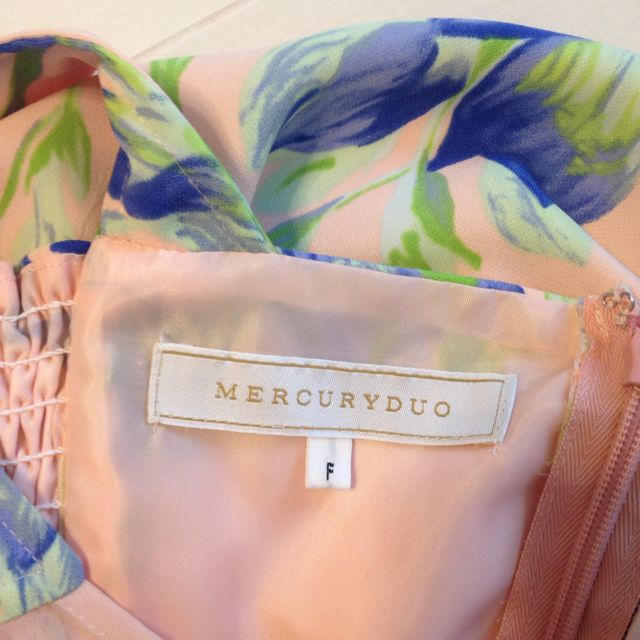 MERCURYDUO(マーキュリーデュオ)のMERCURYDUO ワンピース レディースのワンピース(その他)の商品写真