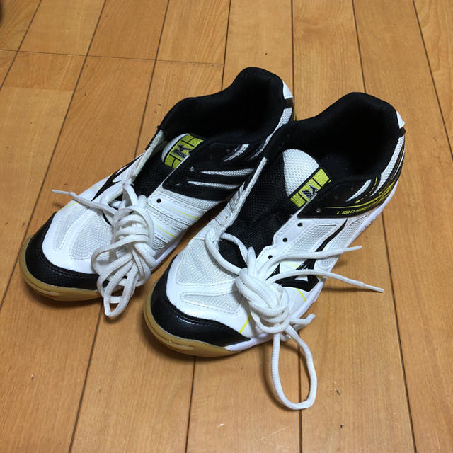 MIZUNO(ミズノ)の24.0☆ミズノ☆ジュニアバレーボールシューズ スポーツ/アウトドアのスポーツ/アウトドア その他(バレーボール)の商品写真