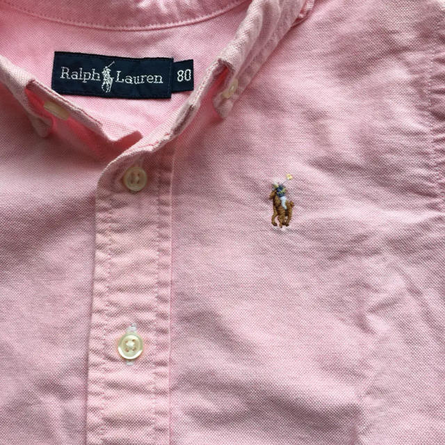 Ralph Lauren(ラルフローレン)の美品ラルフローレンのピンクシャツ 80 女の子男の子 キッズ/ベビー/マタニティのベビー服(~85cm)(シャツ/カットソー)の商品写真