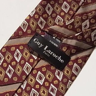 ギラロッシュ(Guy Laroche)の新品同様ギラロッシュ ネクタイ(ストライプ柄幾何学柄小豆色 茶色 金色系(ネクタイ)