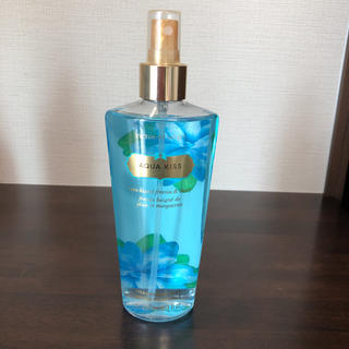 ヴィクトリアズシークレット(Victoria's Secret)のヴィクトリアシークレット ボディミスト アクアキス  250mL(香水(女性用))