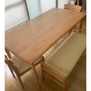 ニトリ(ニトリ)のお取り置き中  椅子込  ダイニングテーブル セット 天然木(ダイニングテーブル)