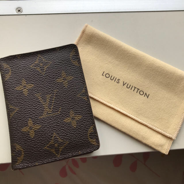 LOUIS VUITTON(ルイヴィトン)のルイヴィトン パスケース レディースのファッション小物(パスケース/IDカードホルダー)の商品写真