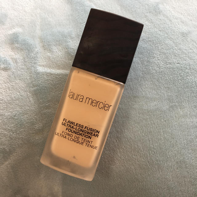 laura mercier(ローラメルシエ)のローラメルシェ ファンデーション バニラ コスメ/美容のベースメイク/化粧品(ファンデーション)の商品写真