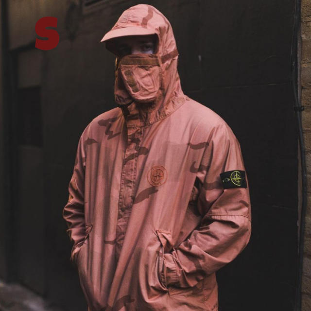 Supreme(シュプリーム)のStone Island Riot Mask Camo Jacket メンズのジャケット/アウター(マウンテンパーカー)の商品写真