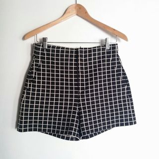 ザラ(ZARA)のC④  専用【新品！】ZARA WOMANチェックショートパンツ(ショートパンツ)