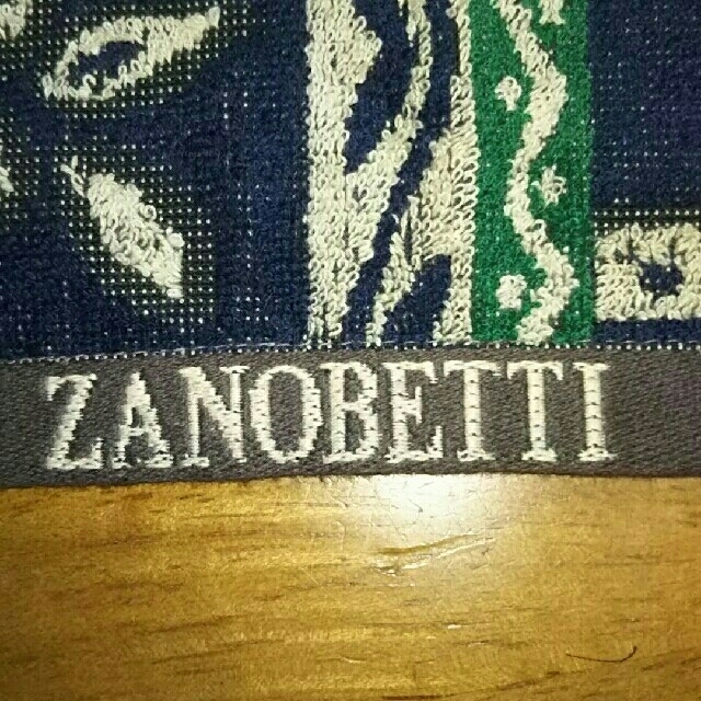 ZANOBETTI(ザノベッティー)の ZANOBETTIハンドタオル  未使用２枚 レディースのファッション小物(ハンカチ)の商品写真