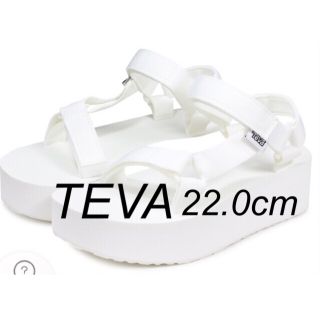 テバ(Teva)のTEVA テバ サンダル フラットフォーム ユニバーサル レディース 厚底 白(サンダル)