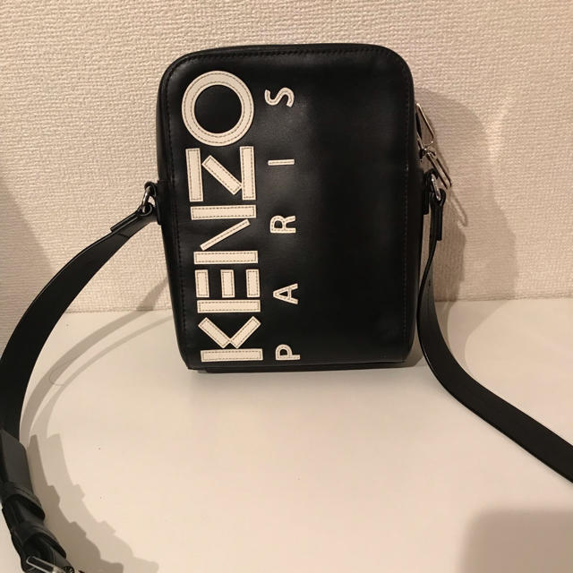 KENZO - KENZO ショルダーバッグ クロスボディバッグの通販 by らく 