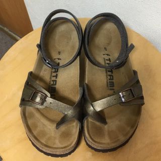 ビルケンシュトック(BIRKENSTOCK)の美品☆TATAMI アンクルベルトデザインサンダル ブロンズ 37(サンダル)